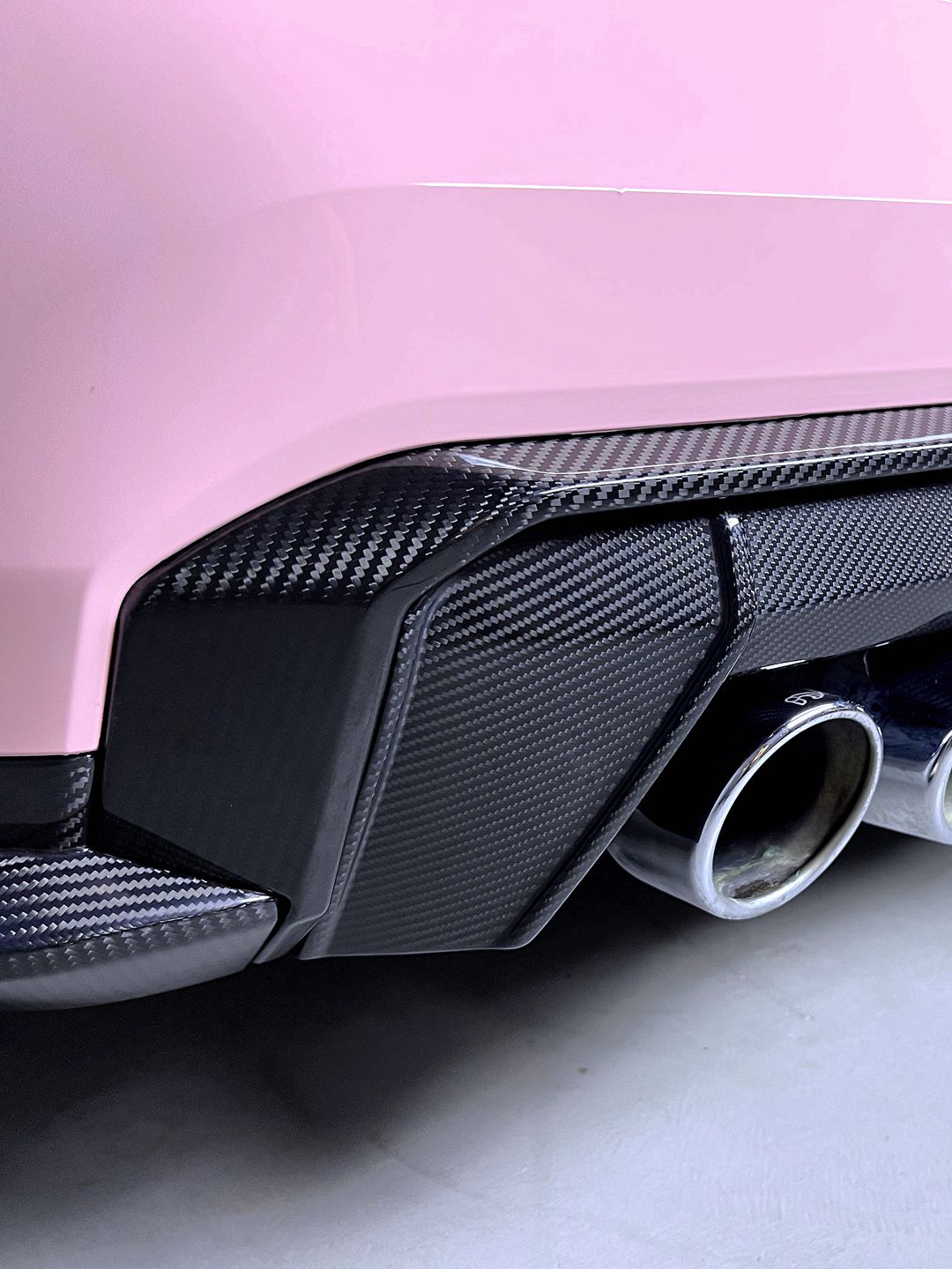 G8X Dry Carbon Fiber Rear Diffuser Trim Set